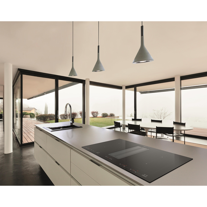 ILVE 83 cm innebygget induksjonstopp med 4 soner og integrert hette